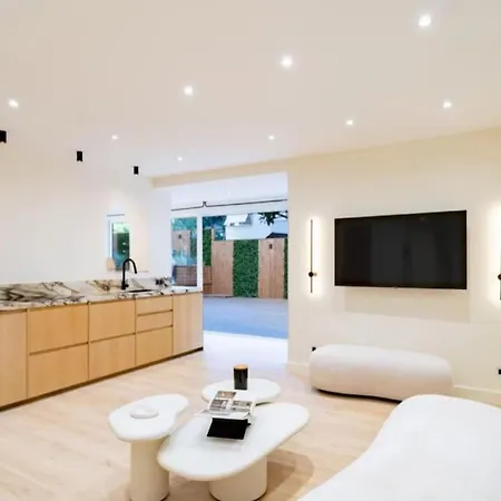 3 Bedrooms - C9 * Cannes